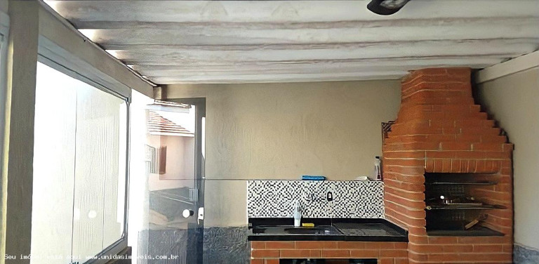 Imagem Casa com 3 Quartos à Venda, 153 m² em Interlagos - São Paulo