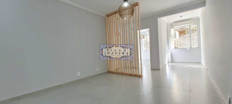 Imagem Apartamento com 3 Quartos à Venda, 124 m² em Leme - Rio De Janeiro Imagem Apartamento com 3 Quartos à Venda, 124 m² em Leme - Rio De Janeiro