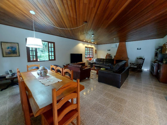 Imagem Casa com 3 Quartos à Venda, 160 m² em Vargem Grande - Teresópolis