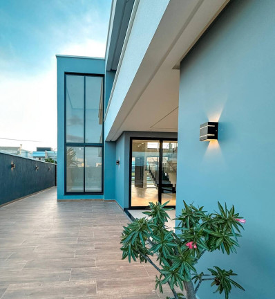 Imagem Casa com 3 Quartos à Venda, 720 m² em Papagaio - Feira De Santana Imagem Casa com 3 Quartos à Venda, 720 m² em Papagaio - Feira De Santana