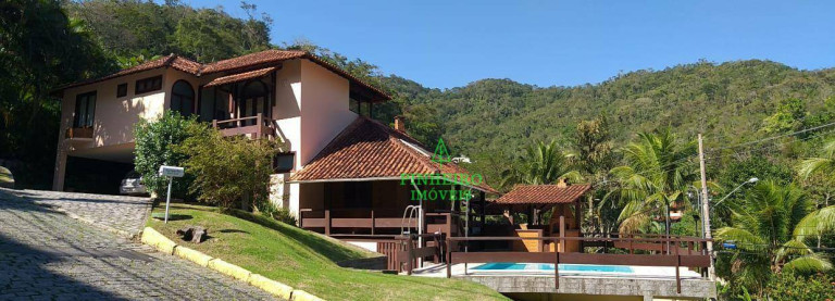 Imagem Casa com 4 Quartos à Venda, 390 m² em Piratininga - Niterói Imagem Casa com 4 Quartos à Venda, 390 m² em Piratininga - Niterói