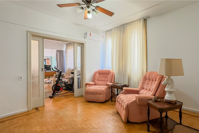 Imagem Imóvel com 4 Quartos à Venda, 190 m² em Rio Branco - Porto Alegre