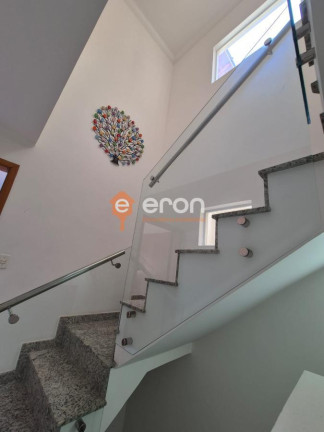Imagem Casa com 3 Quartos à Venda, 219 m²