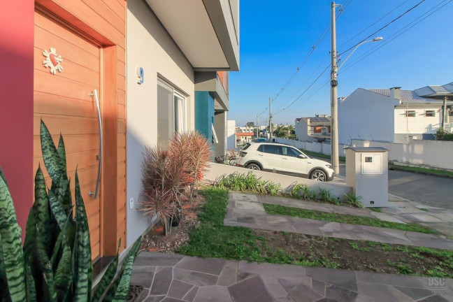 Imagem Casa com 3 Quartos à Venda, 140 m² em Aberta Dos Morros - Porto Alegre Imagem Casa com 3 Quartos à Venda, 140 m² em Aberta Dos Morros - Porto Alegre