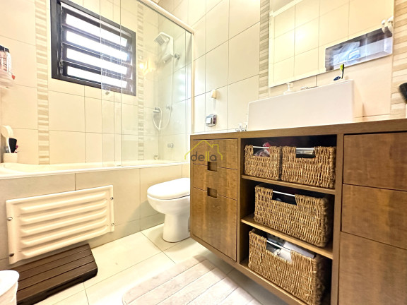 Imagem Casa com 3 Quartos à Venda, 132 m² em Santo Antônio - Joinville