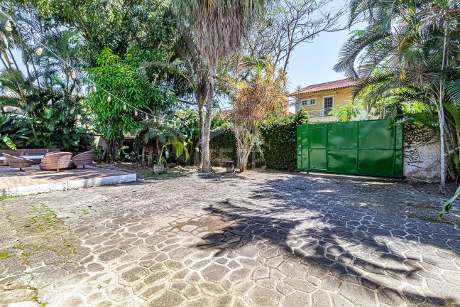 Imagem Casa com 3 Quartos à Venda, 400 m² em Vargem Pequena - Rio De Janeiro Imagem Casa com 3 Quartos à Venda, 400 m² em Vargem Pequena - Rio De Janeiro