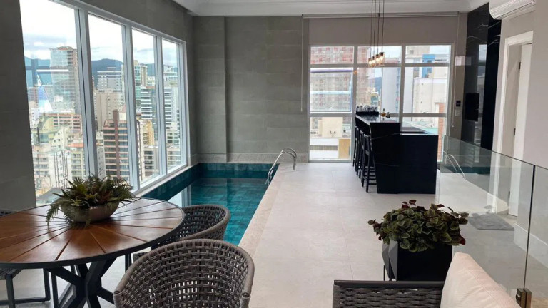 Imagem Cobertura com 4 Quartos à Venda, 305 m² em Meia Praia - Itapema Imagem Cobertura com 4 Quartos à Venda, 305 m² em Meia Praia - Itapema