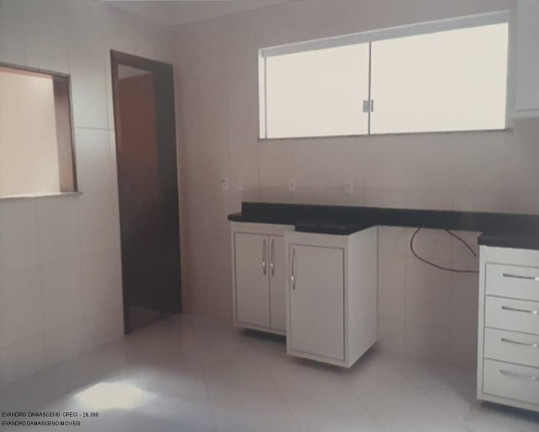 Imagem Casa com 4 Quartos à Venda, 250 m² em Buraquinho - Lauro De Freitas Imagem Casa com 4 Quartos à Venda, 250 m² em Buraquinho - Lauro De Freitas