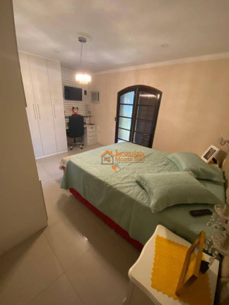 Imagem Sobrado com 6 Quartos à Venda, 300 m² em Vila Nova Bonsucesso - Guarulhos Imagem Sobrado com 6 Quartos à Venda, 300 m² em Vila Nova Bonsucesso - Guarulhos