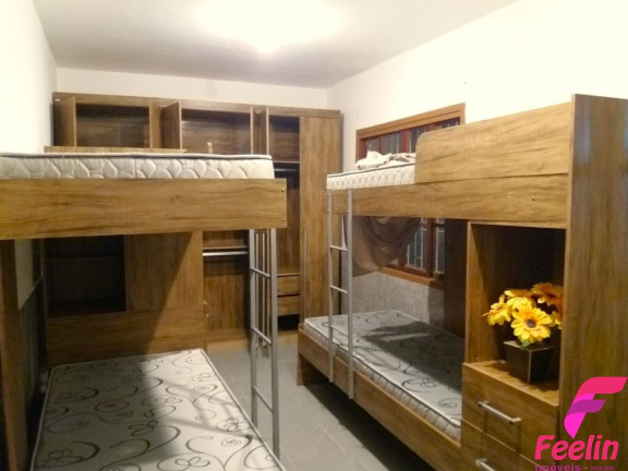 Imagem Casa com 6 Quartos à Venda, 220 m² em Ribeirão Da Ilha - Florianópolis Imagem Casa com 6 Quartos à Venda, 220 m² em Ribeirão Da Ilha - Florianópolis