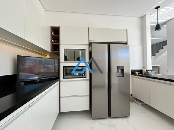 Imagem Casa com 4 Quartos à Venda, 420 m² em Terra Preta - Mairiporã Imagem Casa com 4 Quartos à Venda, 420 m² em Terra Preta - Mairiporã