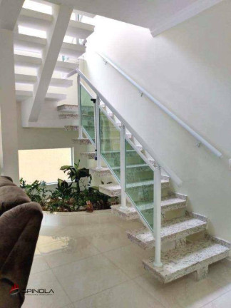 Imagem Casa com 4 Quartos à Venda, 232 m² em Balneário Flórida - Praia Grande Imagem Casa com 4 Quartos à Venda, 232 m² em Balneário Flórida - Praia Grande