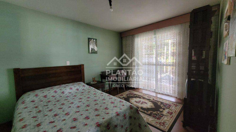 Imagem Sobrado com 3 Quartos à Venda, 169 m² em Boqueirão - Curitiba Imagem Sobrado com 3 Quartos à Venda, 169 m² em Boqueirão - Curitiba