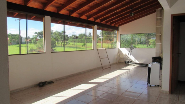 Imagem Casa com 2 Quartos à Venda, 229 m² em Estribo - Avaré