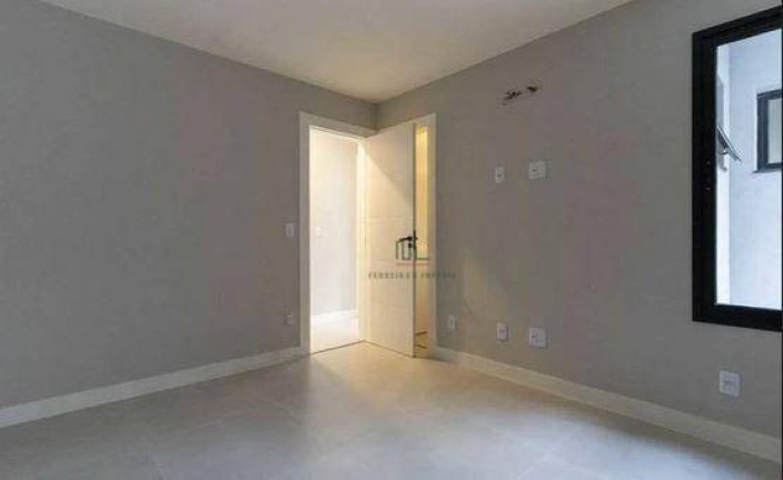 Imagem Casa com 4 Quartos à Venda, 220 m² em Piratininga - Niterói Imagem Casa com 4 Quartos à Venda, 220 m² em Piratininga - Niterói