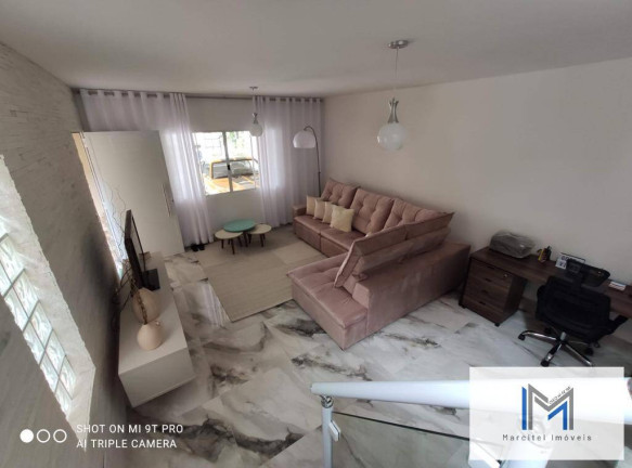 Imagem Casa de Condomínio com 3 Quartos à Venda, 132 m² em Jardim Ana Estela - Carapicuíba
