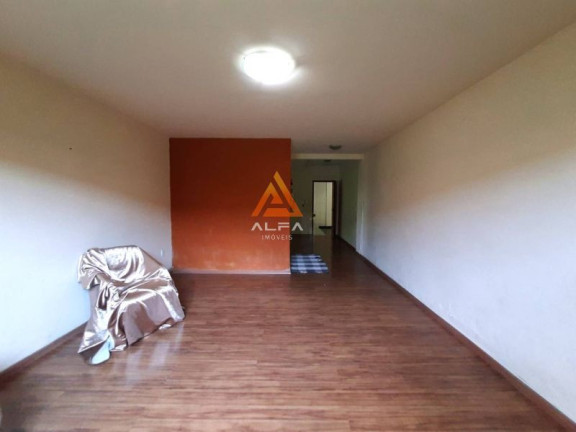Imagem Casa com 4 Quartos à Venda, 380 m² Imagem Casa com 4 Quartos à Venda, 380 m²
