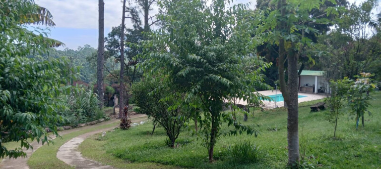 Imagem Casa com 3 Quartos à Venda, 2.500 m² em São Roque