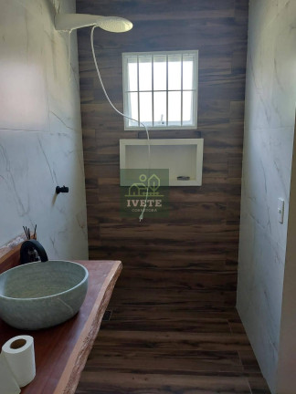 Imagem Chácara com 3 Quartos à Venda, 340 m²
