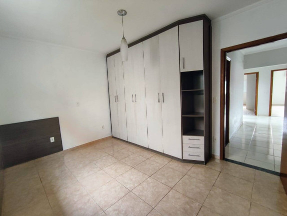 Imagem Casa com 4 Quartos à Venda, 250 m² em Jardim Santa Paulina - Bragança Paulista Imagem Casa com 4 Quartos à Venda, 250 m² em Jardim Santa Paulina - Bragança Paulista