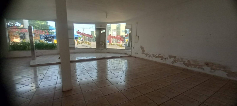 Imagem Sala Comercial para Alugar, 1.200 m² em Ourinhos Imagem Sala Comercial para Alugar, 1.200 m² em Ourinhos