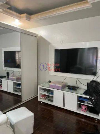 Imagem Casa com 3 Quartos à Venda, 319 m² em Nazare - Belém