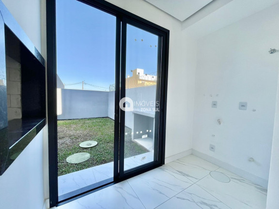 Imagem Casa com 2 Quartos à Venda, 88 m² Imagem Casa com 2 Quartos à Venda, 88 m²