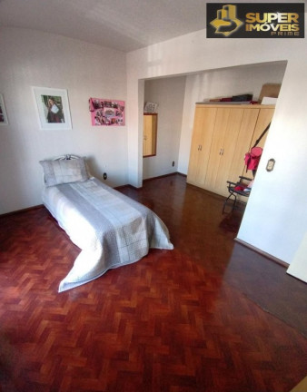 Imagem Casa com 4 Quartos à Venda, 202 m² em Centro - Pelotas