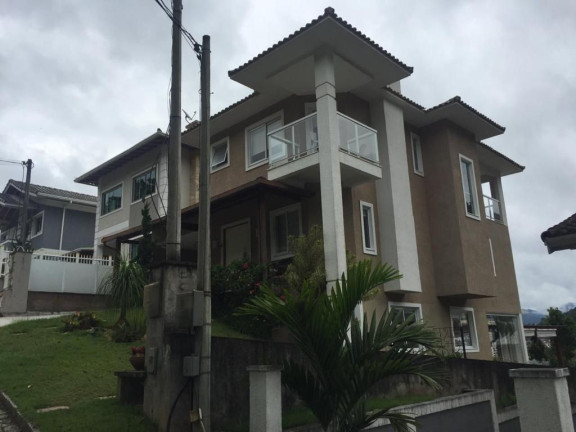 Casa com 4 Quartos à Venda, 307 m² em Tijuca - Teresópolis