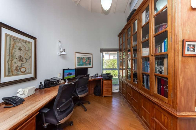 Imagem Casa com 5 Quartos à Venda, 515 m² em Jardim Hípico - São Paulo