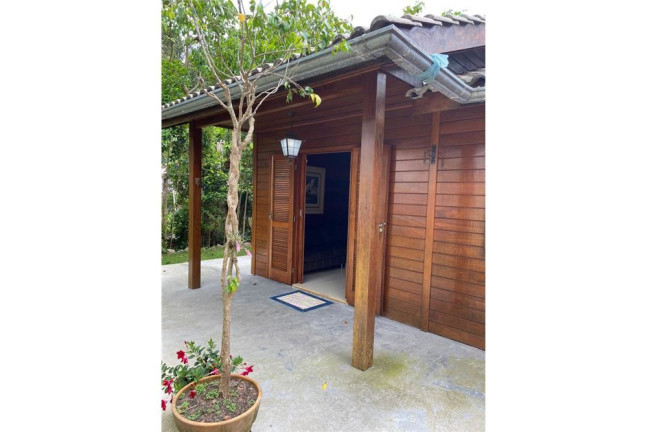 Imagem Casa à Venda, em Canasvieiras - Florianópolis Imagem Casa à Venda, em Canasvieiras - Florianópolis