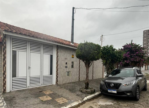 Imagem Casa com 3 Quartos à Venda, 211 m² em Real - Praia Grande Imagem Casa com 3 Quartos à Venda, 211 m² em Real - Praia Grande
