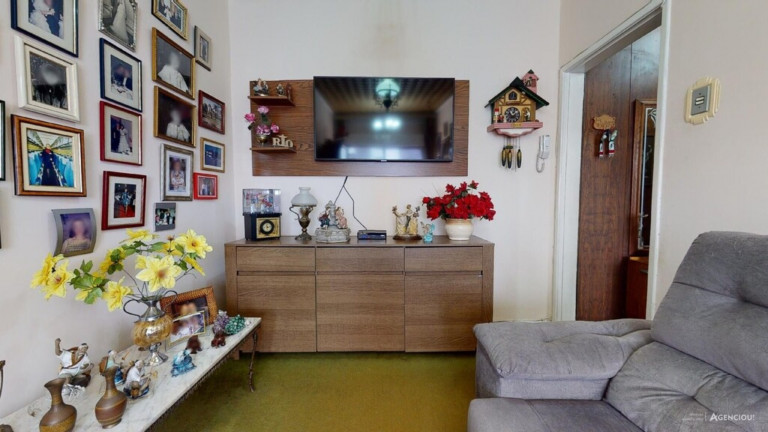 Imagem Imóvel com 2 Quartos à Venda, 75 m² em Petrópolis - Porto Alegre Imagem Imóvel com 2 Quartos à Venda, 75 m² em Petrópolis - Porto Alegre