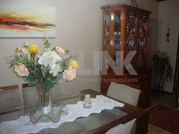Imagem Casa com 2 Quartos à Venda, 190 m² em Jardim Floresta - Porto Alegre Imagem Casa com 2 Quartos à Venda, 190 m² em Jardim Floresta - Porto Alegre