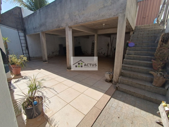 Imagem Casa com 2 Quartos à Venda, 300 m² em Santo Antônio - Sarzedo
