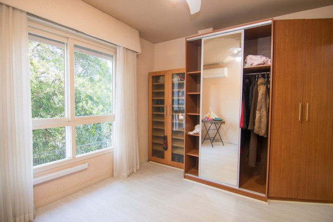 Imagem Imóvel com 2 Quartos à Venda, 82 m² em Petrópolis - Porto Alegre Imagem Imóvel com 2 Quartos à Venda, 82 m² em Petrópolis - Porto Alegre