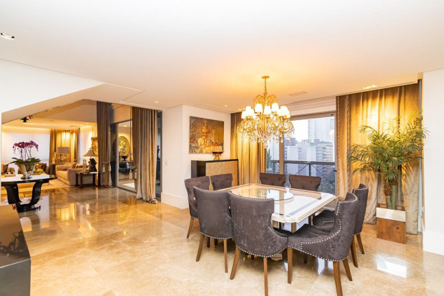 Imagem Apartamento com 3 Quartos à Venda, 791 m² em água Verde - Curitiba