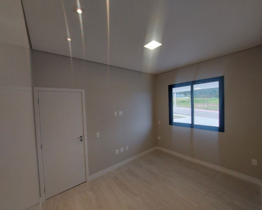 Imagem Casa com 4 Quartos à Venda, 325 m² em Medeiros - Jundiaí Imagem Casa com 4 Quartos à Venda, 325 m² em Medeiros - Jundiaí