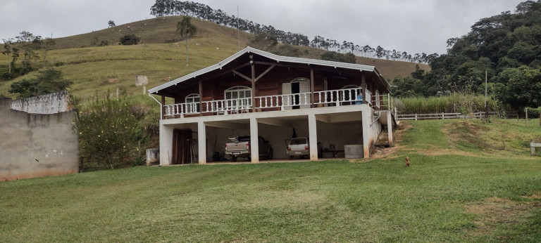 Chácara com 1 Quarto à Venda, 120 m² em Alto Do Cardoso - Pindamonhangaba