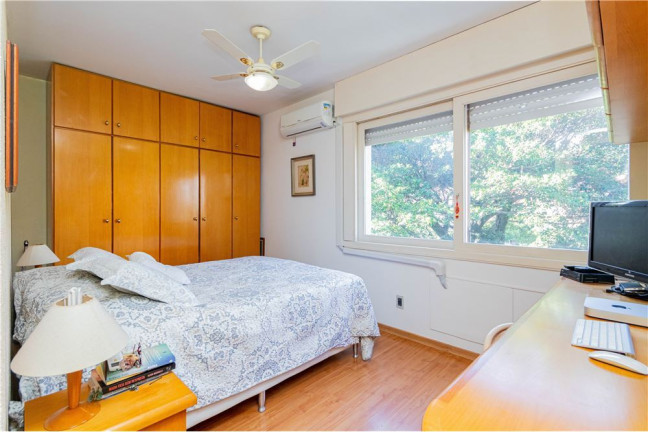 Imagem Imóvel com 2 Quartos à Venda, em Menino Deus - Porto Alegre Imagem Imóvel com 2 Quartos à Venda, em Menino Deus - Porto Alegre