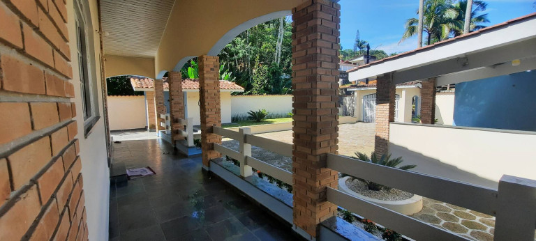 Imagem Casa com 4 Quartos à Venda, 230 m² em Tabatinga - Ubatuba
