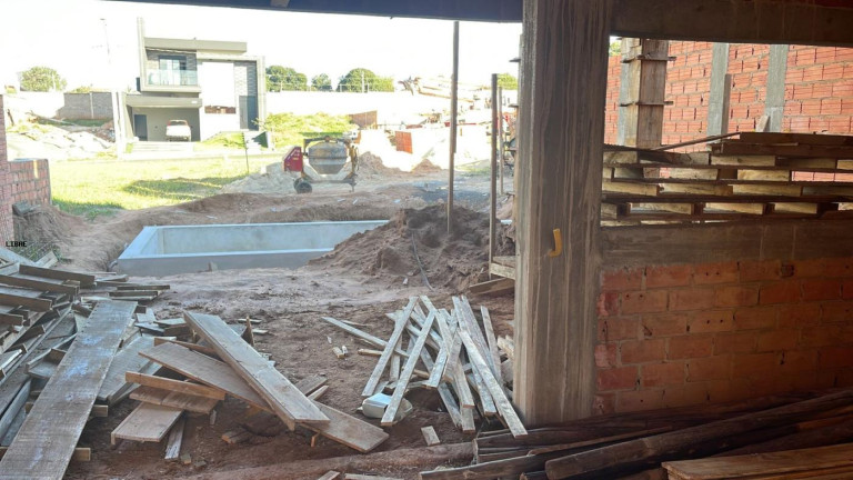 Imagem Casa com 3 Quartos à Venda, 210 m² em Lívia Iii - Botucatu Imagem Casa com 3 Quartos à Venda, 210 m² em Lívia Iii - Botucatu