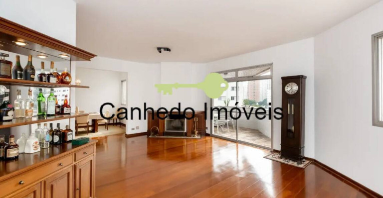 Apartamento com 4 Quartos à Venda, 244 m² em Moema - São Paulo