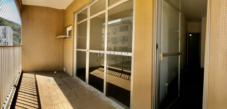 Imagem Apartamento com 2 Quartos à Venda, 95 m² em Copacabana - Rio De Janeiro Imagem Apartamento com 2 Quartos à Venda, 95 m² em Copacabana - Rio De Janeiro