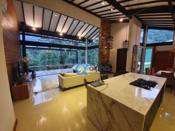 Imagem Casa com 3 Quartos à Venda, 153 m² em Pedro Do Rio - Petrópolis Imagem Casa com 3 Quartos à Venda, 153 m² em Pedro Do Rio - Petrópolis