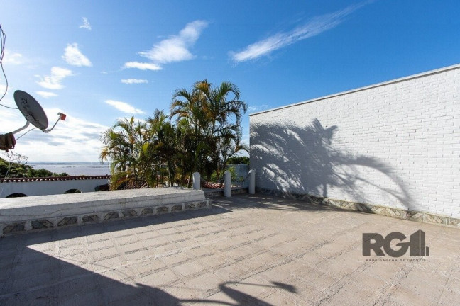 Imagem Casa com 3 Quartos à Venda, 580 m² em Santa Tereza - Porto Alegre Imagem Casa com 3 Quartos à Venda, 580 m² em Santa Tereza - Porto Alegre