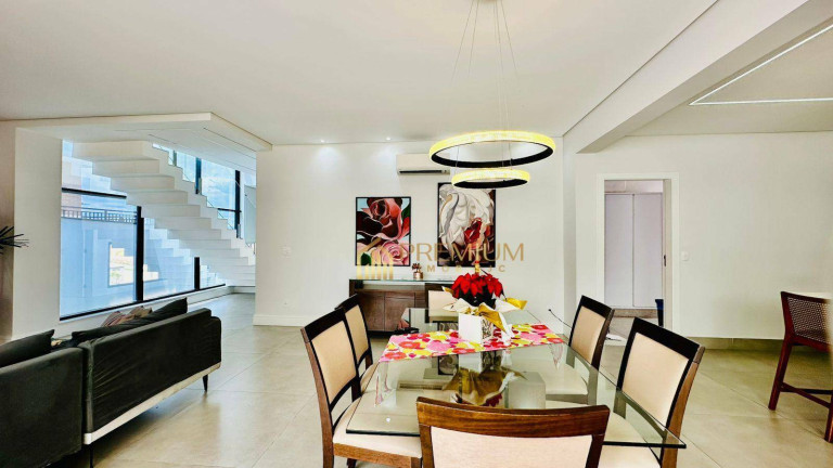 Imagem Sobrado com 3 Quartos à Venda, 363 m² em Urbanova - São José Dos Campos Imagem Sobrado com 3 Quartos à Venda, 363 m² em Urbanova - São José Dos Campos