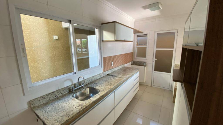 Imagem Casa com 3 Quartos à Venda, 223 m² em Parque Paduan - Taubaté Imagem Casa com 3 Quartos à Venda, 223 m² em Parque Paduan - Taubaté