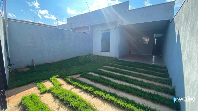 Imagem Casa com 2 Quartos à Venda, 84 m² em Jardim Itatiaia - Campo Grande