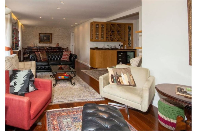 Imagem Apartamento com 4 Quartos à Venda, 200 m² em Moema - São Paulo Imagem Apartamento com 4 Quartos à Venda, 200 m² em Moema - São Paulo